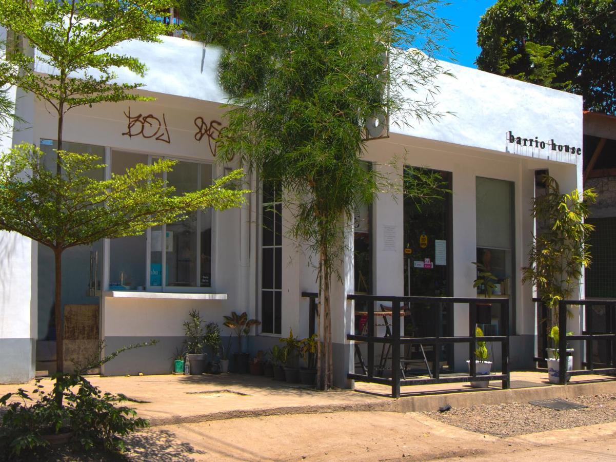 Hometel Barrio House Mactan ماكتان المظهر الخارجي الصورة