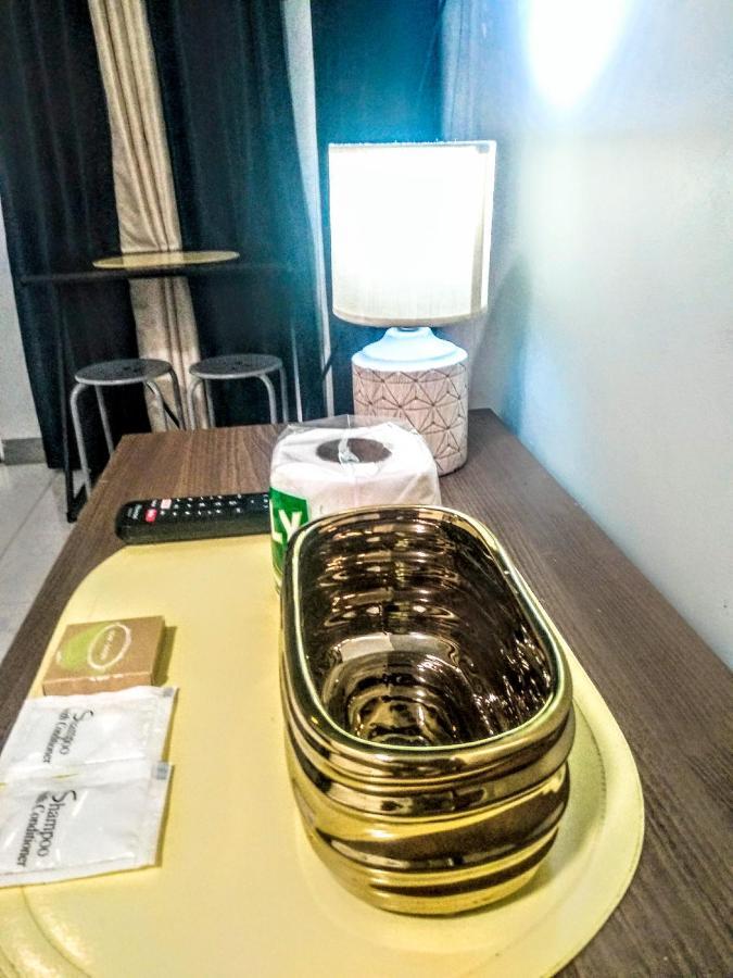 Hometel Barrio House Mactan ماكتان المظهر الخارجي الصورة