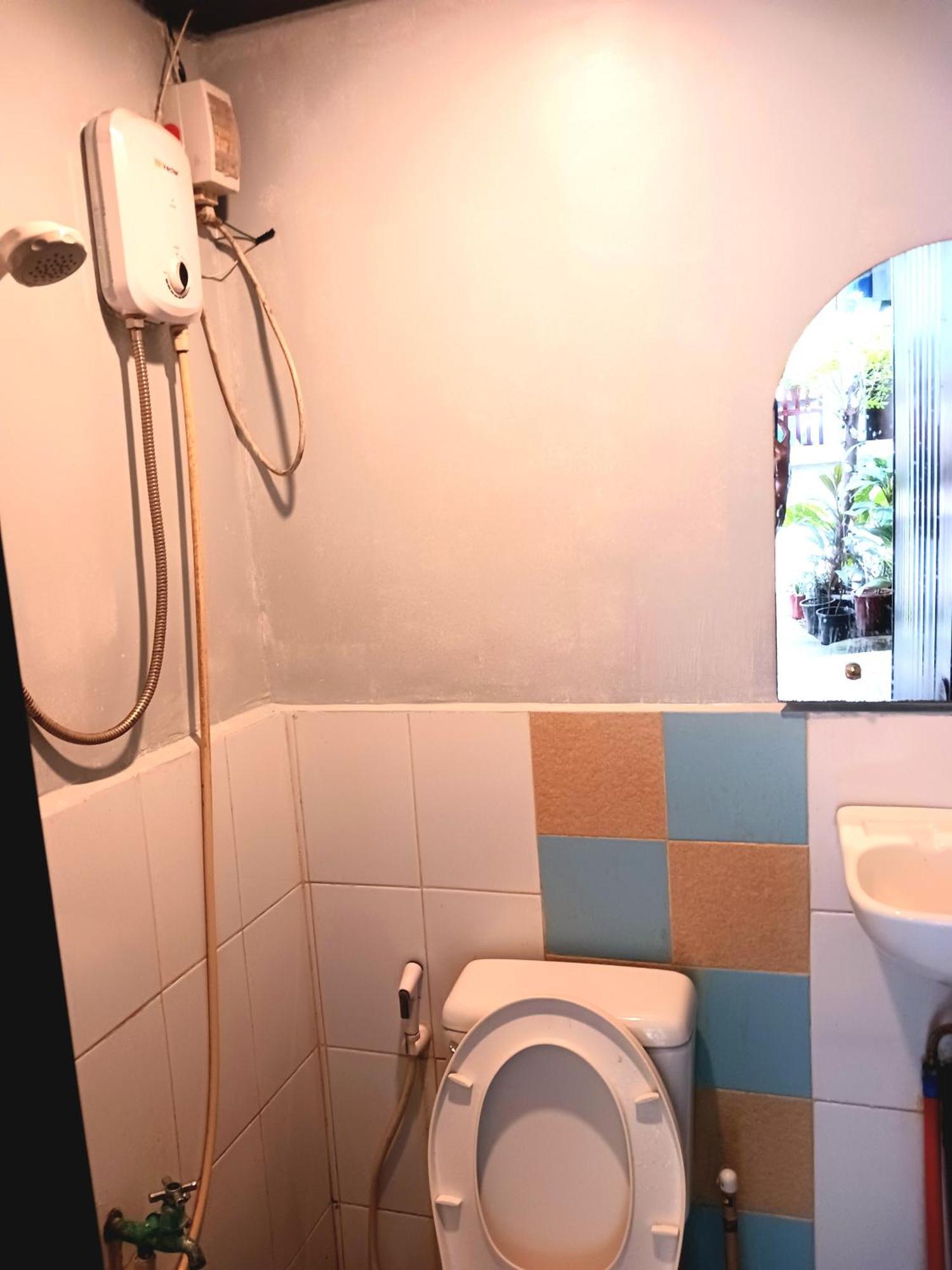 Hometel Barrio House Mactan ماكتان المظهر الخارجي الصورة